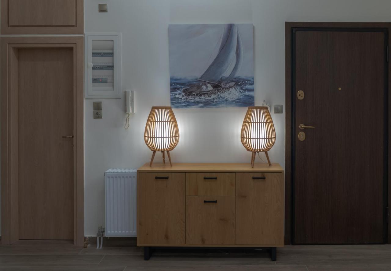 Max Blue Apartment, A Stay Like No Other Piraeus Luaran gambar